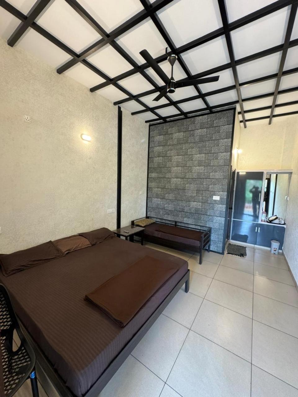 Meghamalhar Villa Mananthavady Bagian luar foto